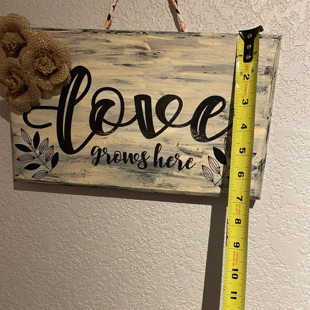 Love grows here rustic handmade sign - Picture 6 of 7